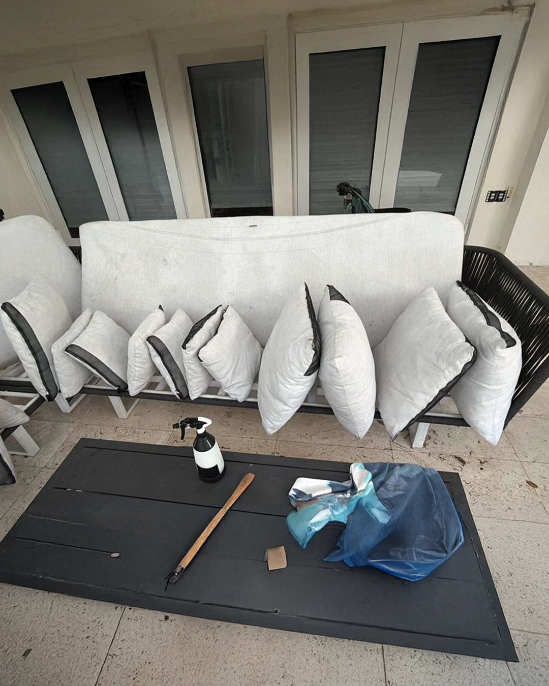 sofa 2